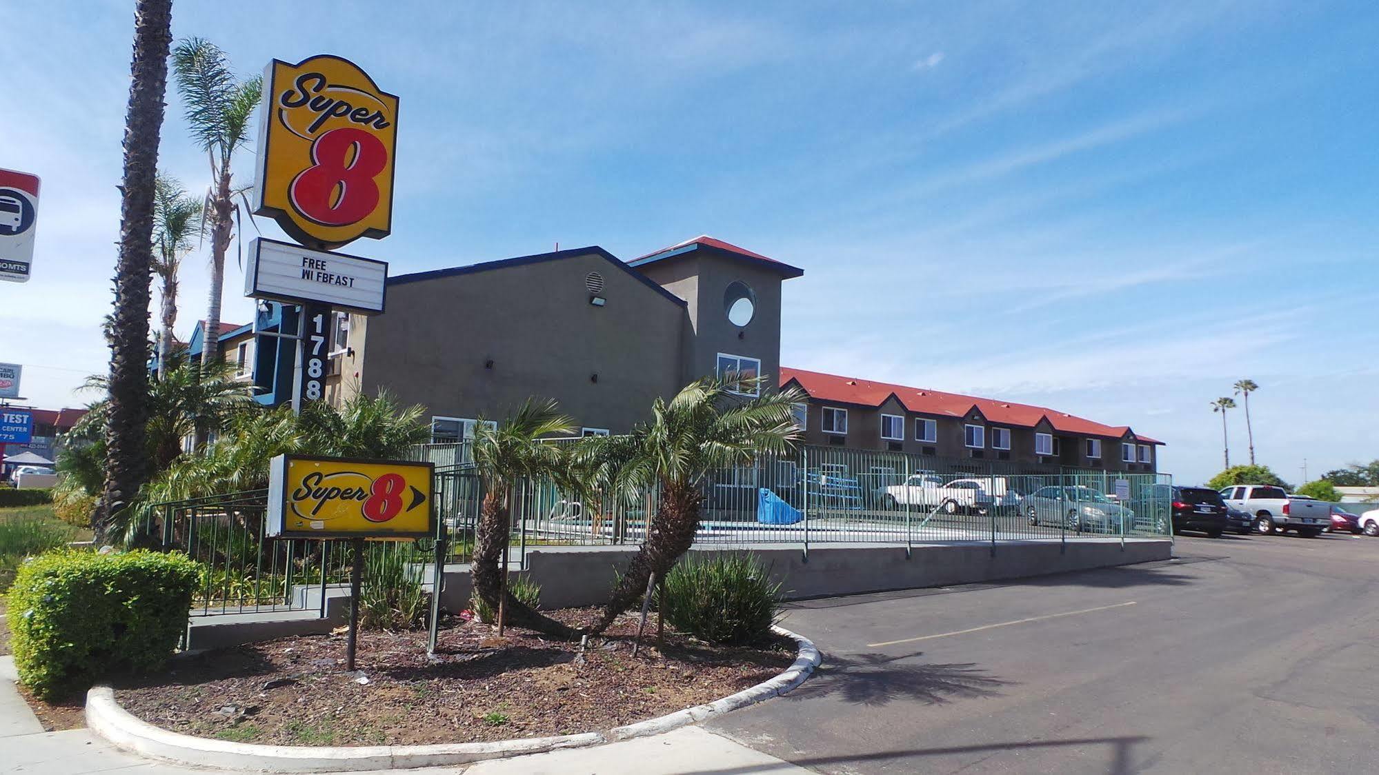 Super 8 By Wyndham San Diego/Imperial Beach Exterior foto